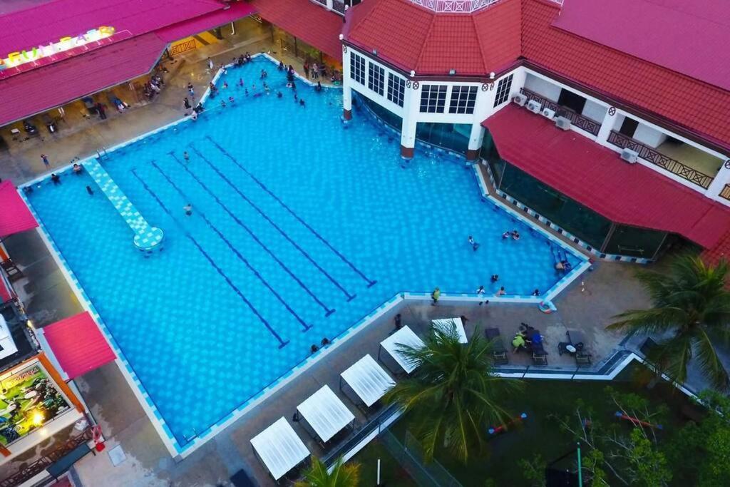 Lotus Desaru Beach Resort, 2 Bdrms, W/Splash Park Bandar Penawar 外观 照片