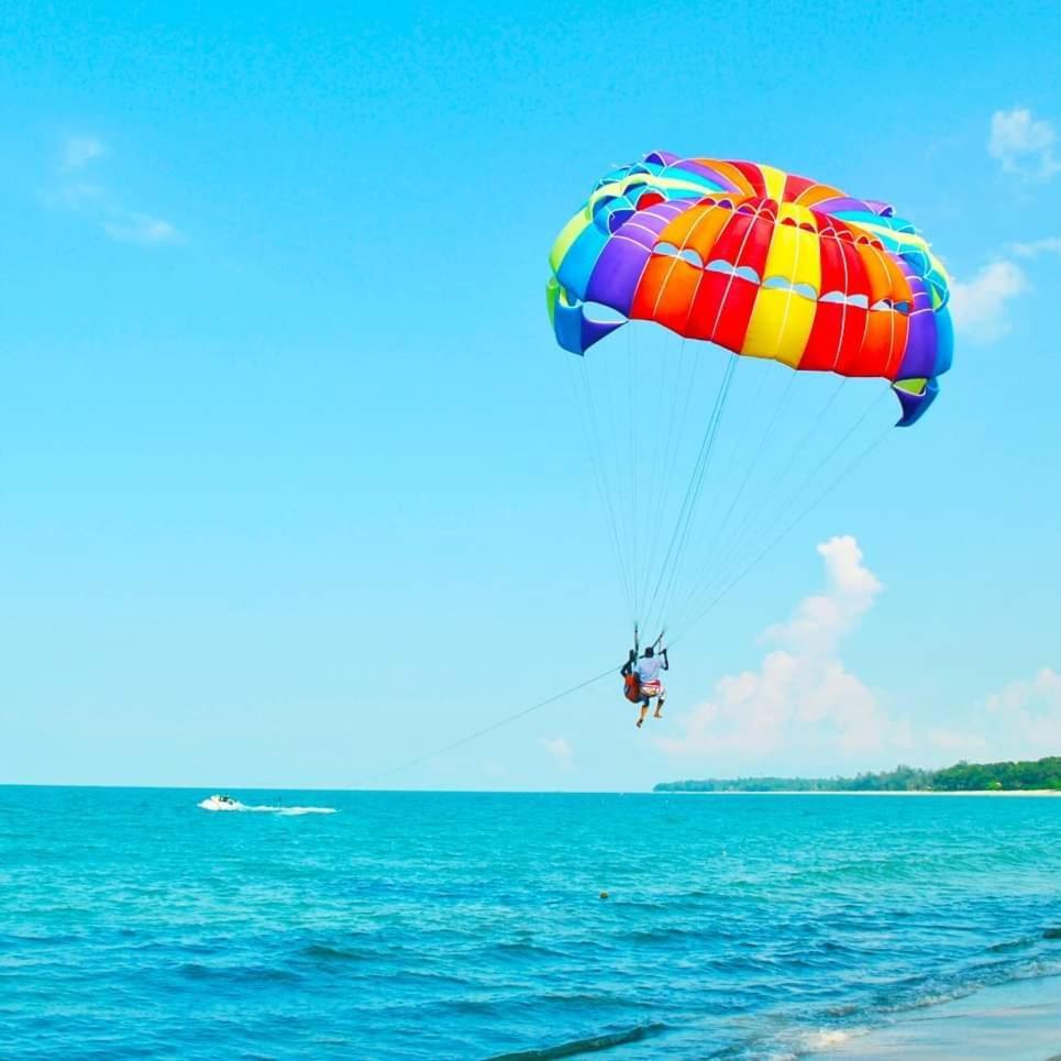 Lotus Desaru Beach Resort, 2 Bdrms, W/Splash Park Bandar Penawar 外观 照片