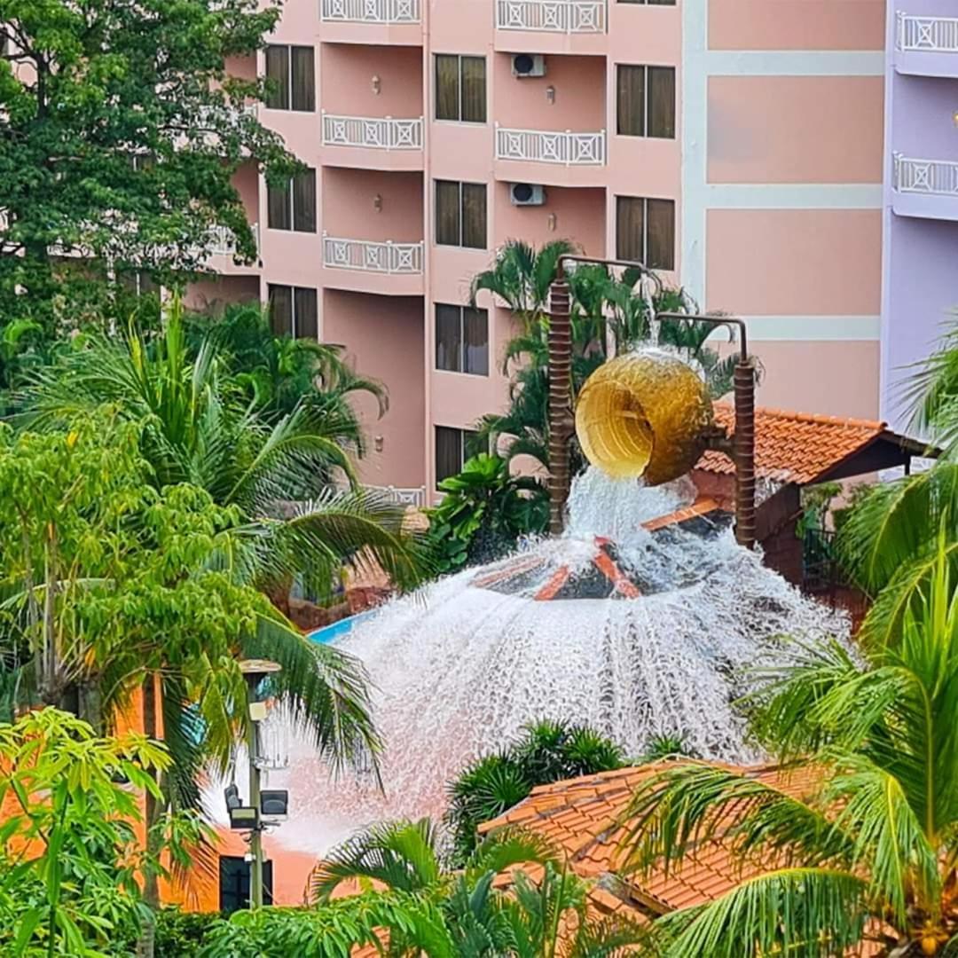 Lotus Desaru Beach Resort, 2 Bdrms, W/Splash Park Bandar Penawar 外观 照片