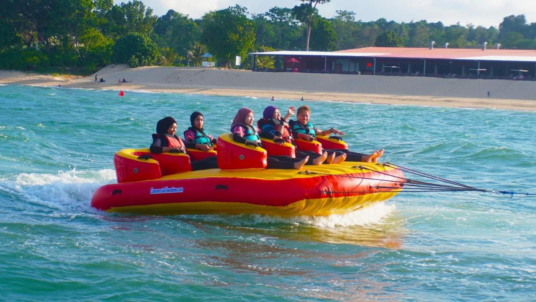 Lotus Desaru Beach Resort, 2 Bdrms, W/Splash Park Bandar Penawar 外观 照片